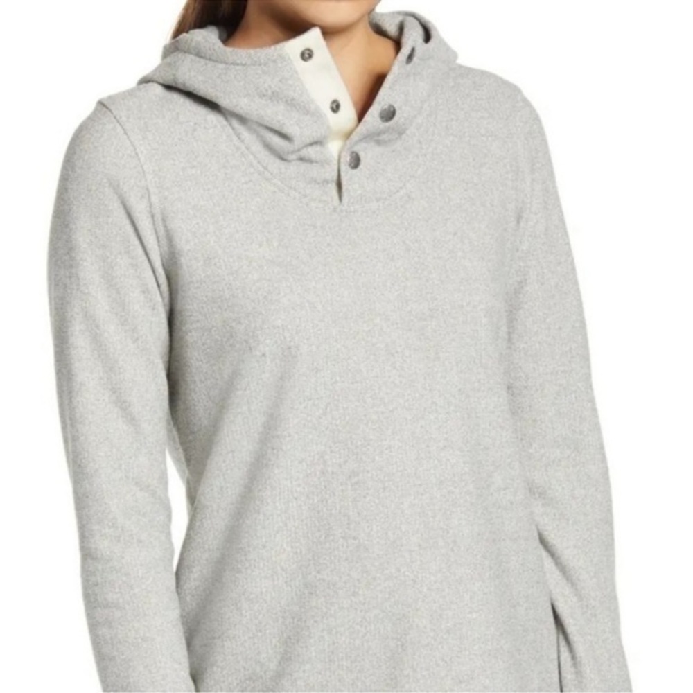 THE  NORTH FACE Women's
Knit Stitch Fleece Hooded Pullover Sz M